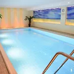 Modernes 2-zimmer-appartement Mit Balkon.