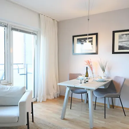 Modernes 2-zimmer-appartement Mit Balkon. Westerland